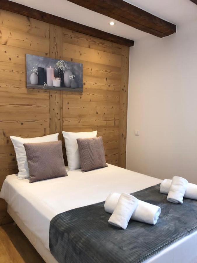 Les Appartements Du Koifhus Colmar Esterno foto